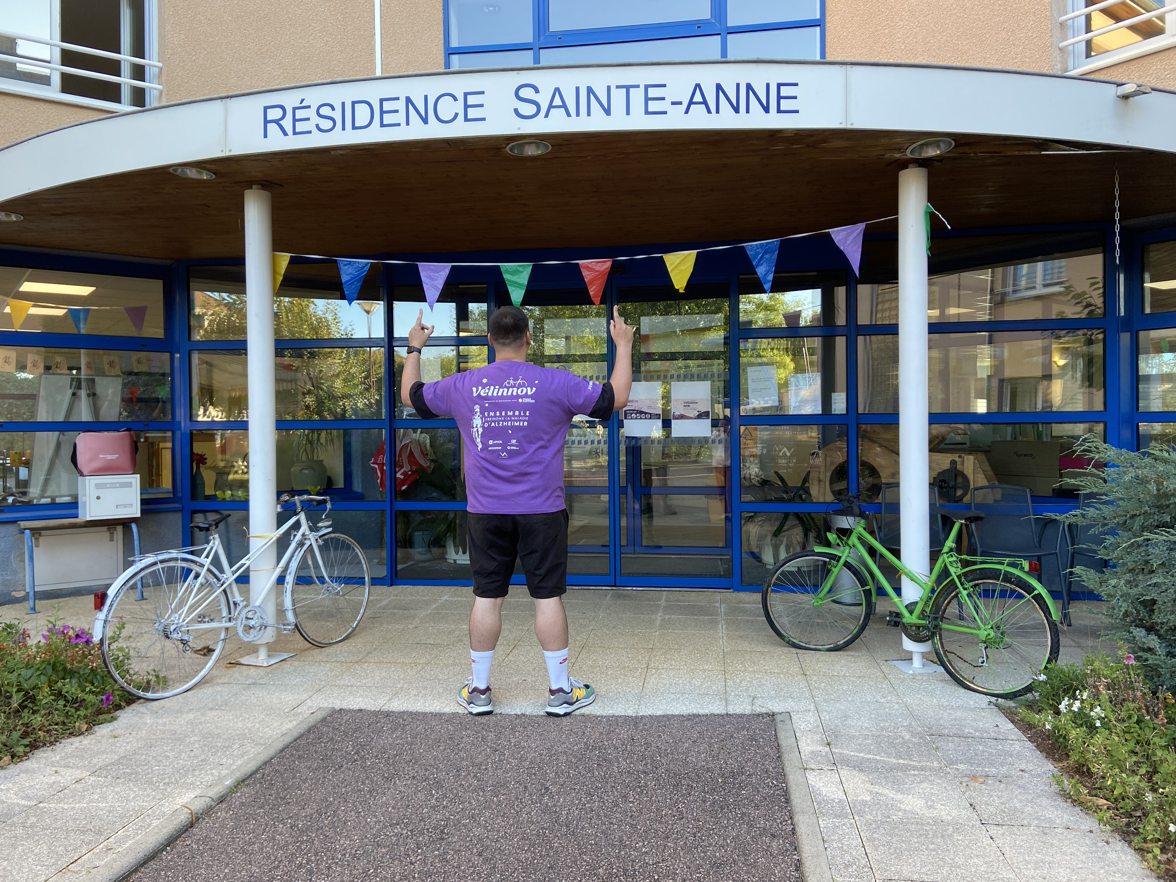 Arrivée de l'équipe MJ INNOV à la Résidence Saint Anne